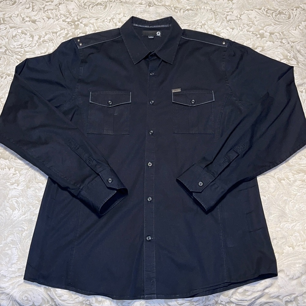 Men’s G by guess Button down shirt. Size Large.